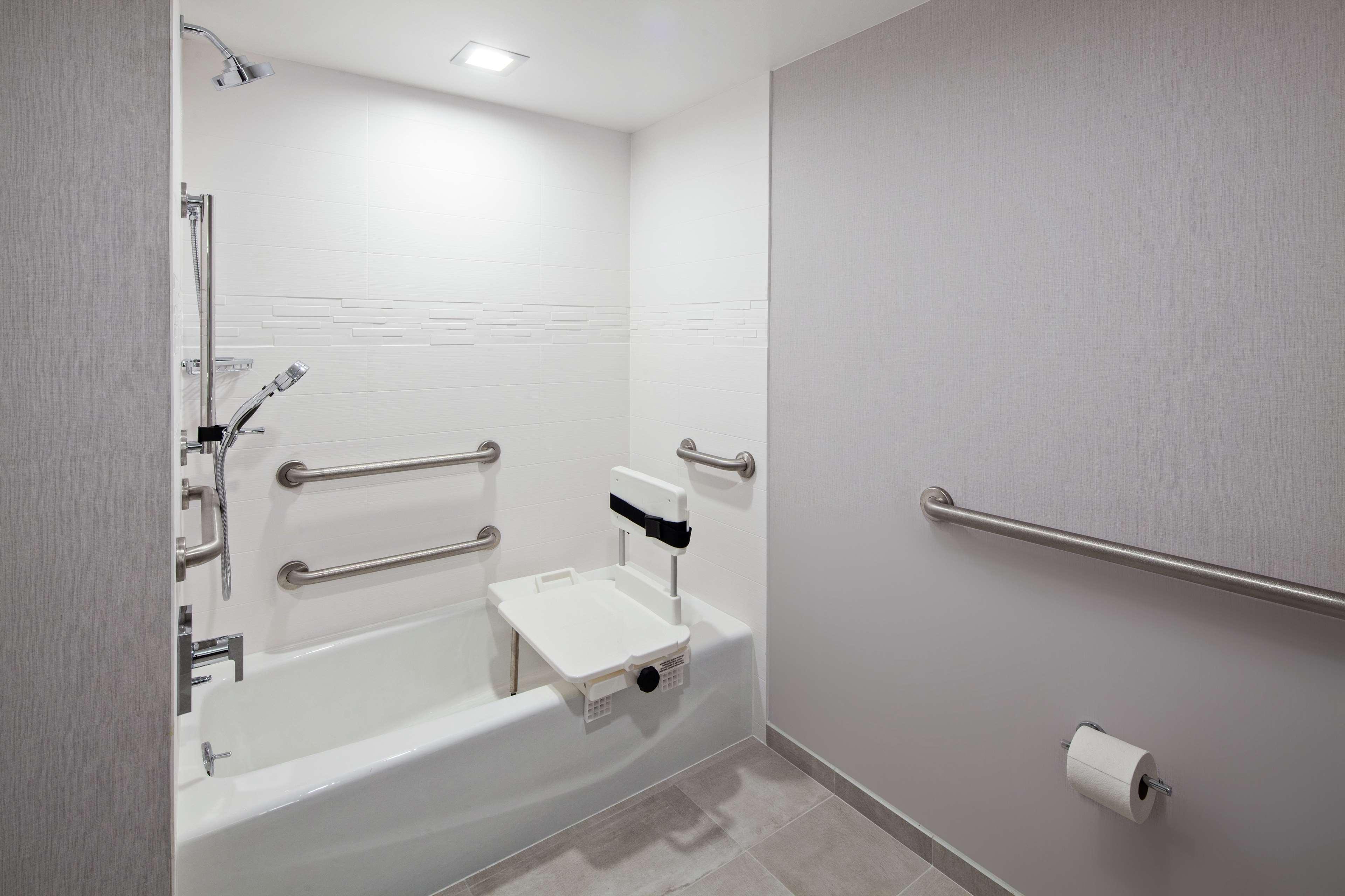 Homewood Suites By Hilton San Diego Central Екстериор снимка