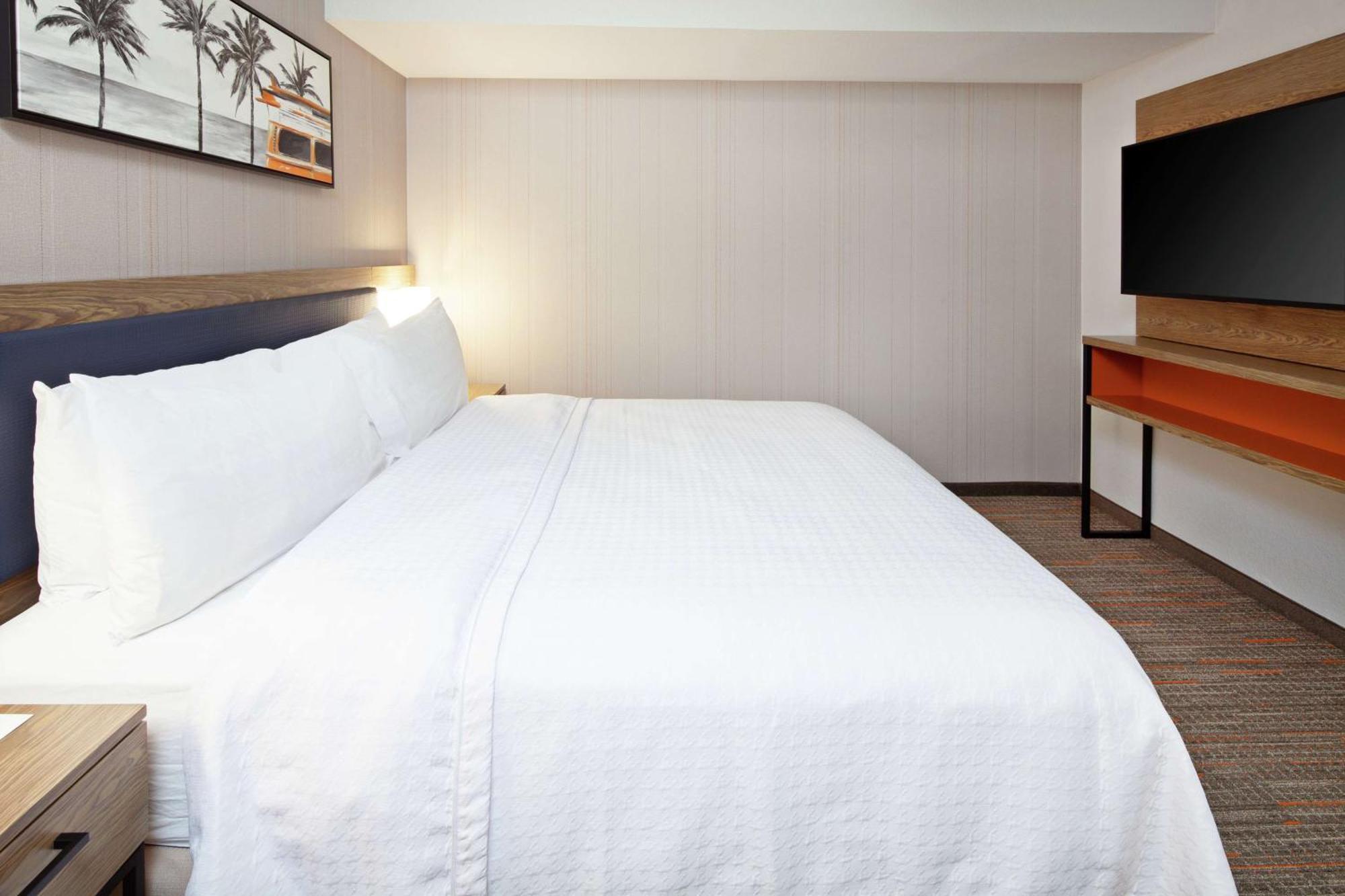Homewood Suites By Hilton San Diego Central Екстериор снимка