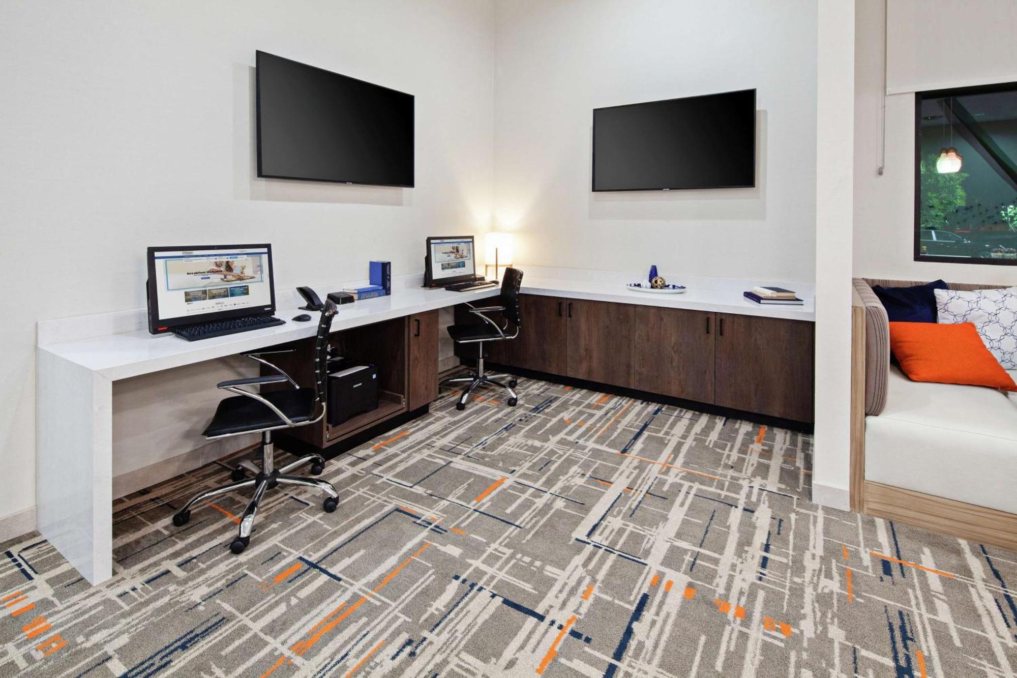 Homewood Suites By Hilton San Diego Central Екстериор снимка
