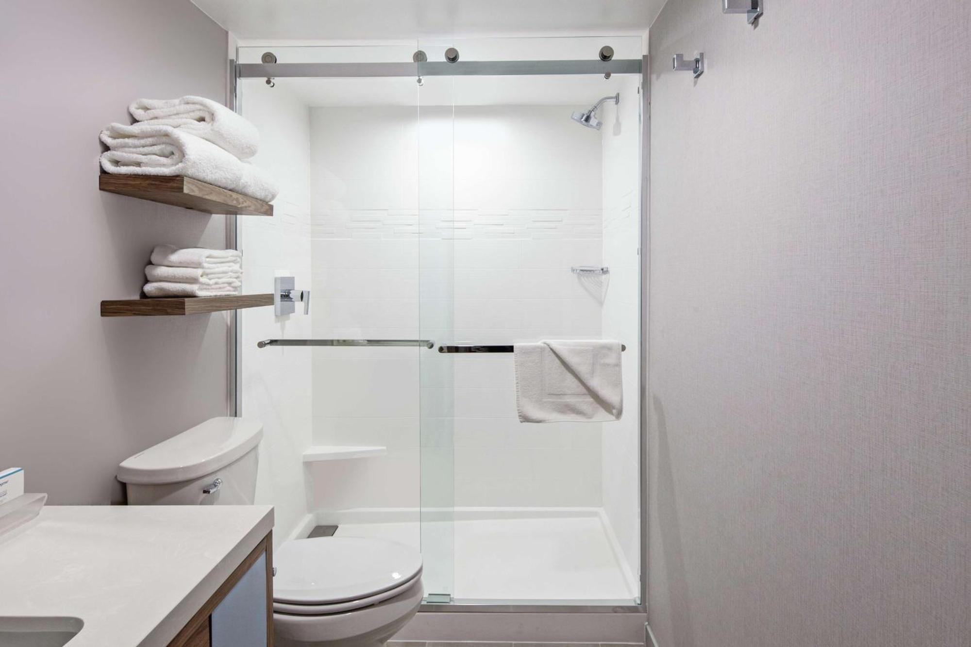 Homewood Suites By Hilton San Diego Central Екстериор снимка