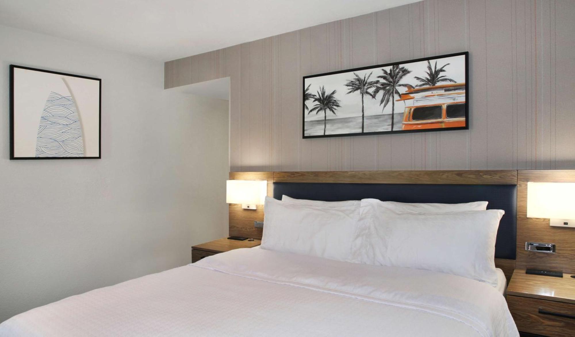 Homewood Suites By Hilton San Diego Central Екстериор снимка
