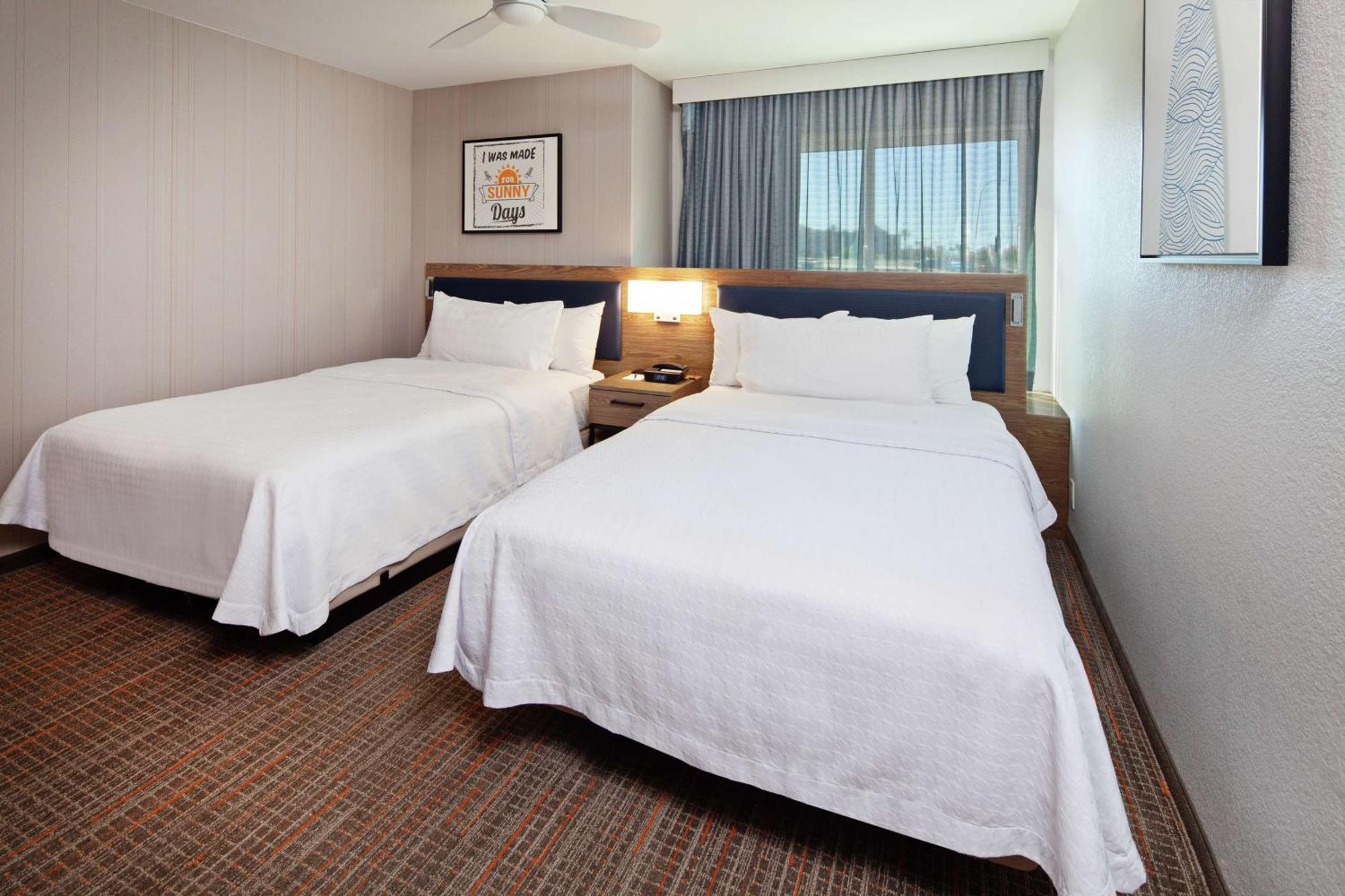 Homewood Suites By Hilton San Diego Central Екстериор снимка
