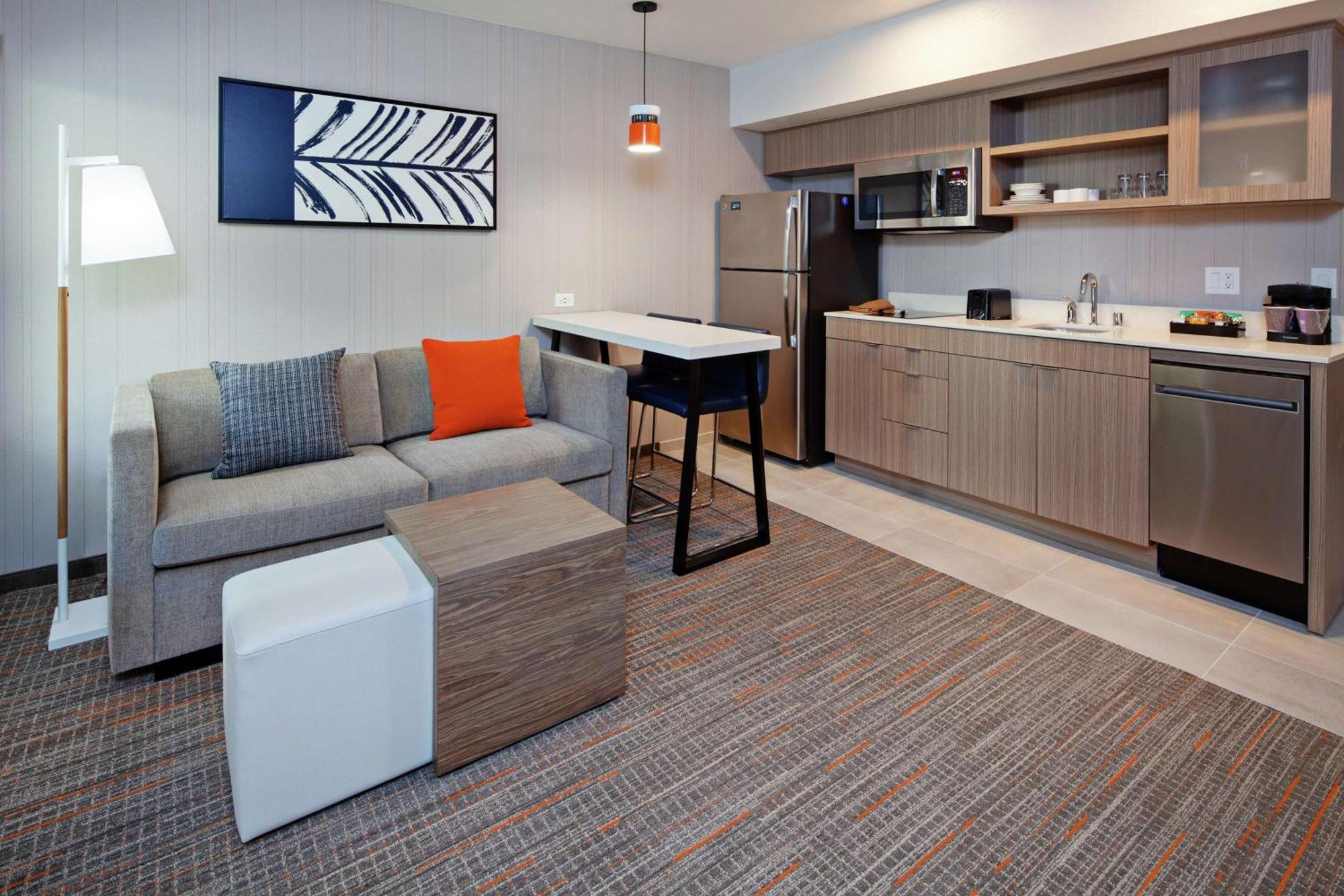 Homewood Suites By Hilton San Diego Central Екстериор снимка
