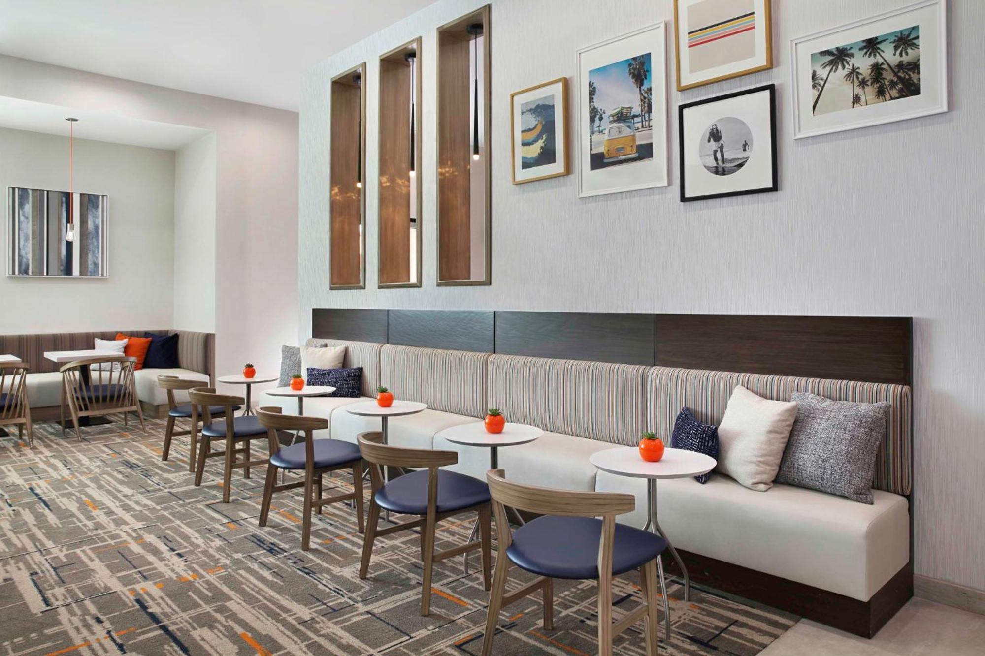 Homewood Suites By Hilton San Diego Central Екстериор снимка