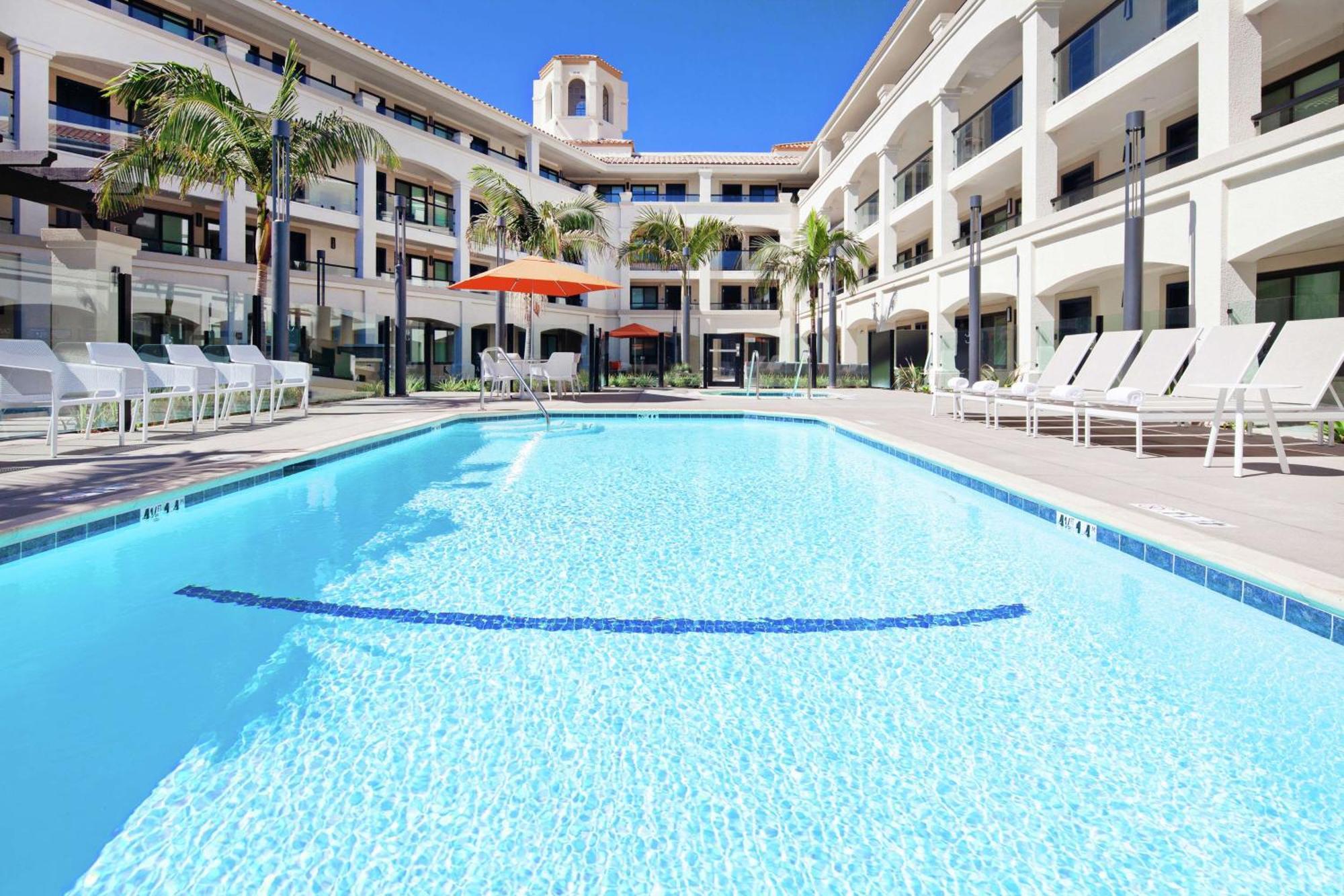 Homewood Suites By Hilton San Diego Central Екстериор снимка