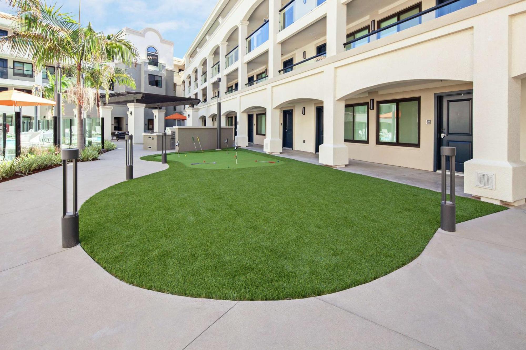 Homewood Suites By Hilton San Diego Central Екстериор снимка