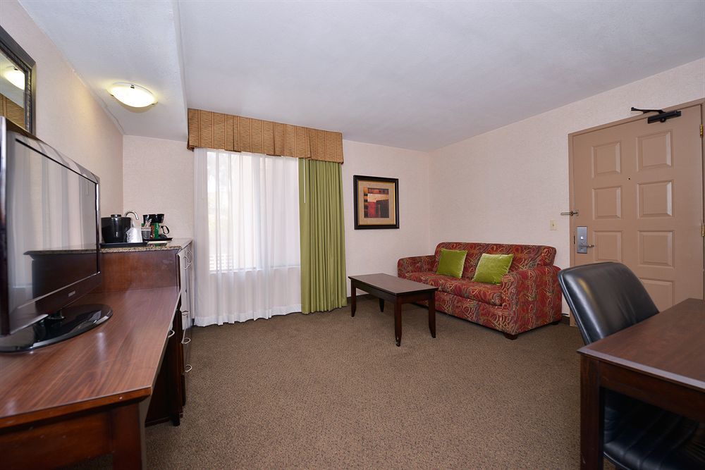 Homewood Suites By Hilton San Diego Central Екстериор снимка