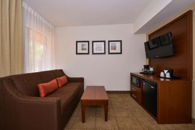 Homewood Suites By Hilton San Diego Central Екстериор снимка